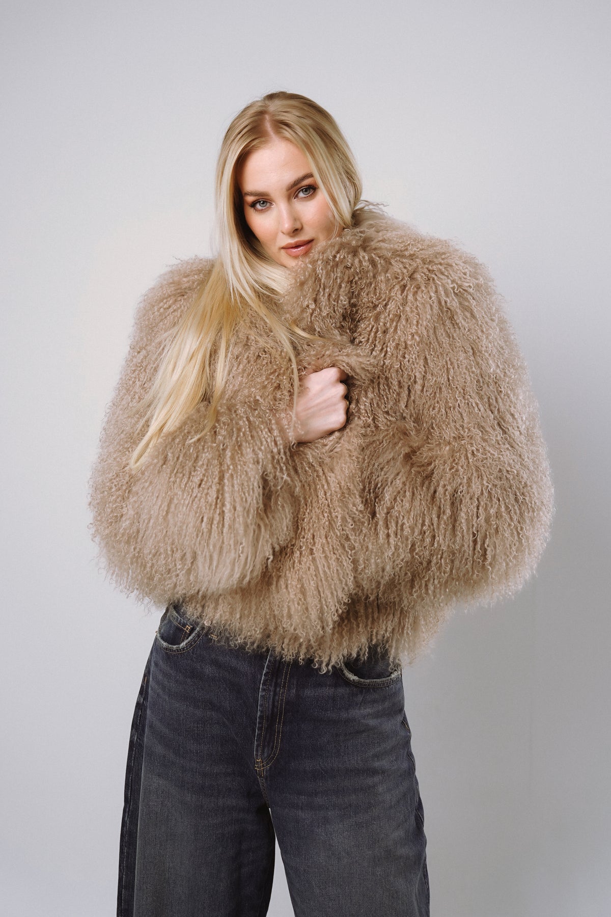 Mongolian fur real jacket Finefurs short coat kožich z mongolské ovce