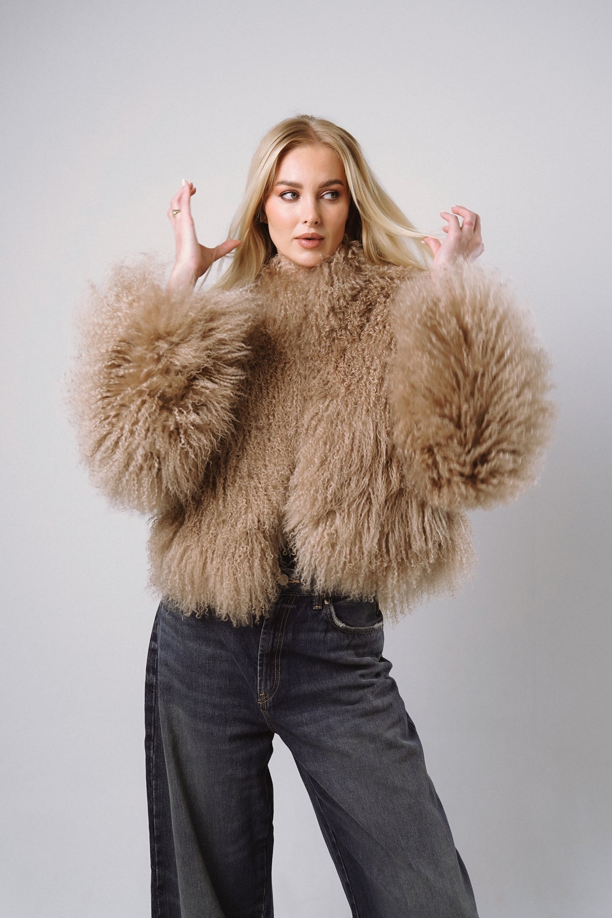 Mongolian fur real jacket Finefurs short coat kožich z mongolské ovce