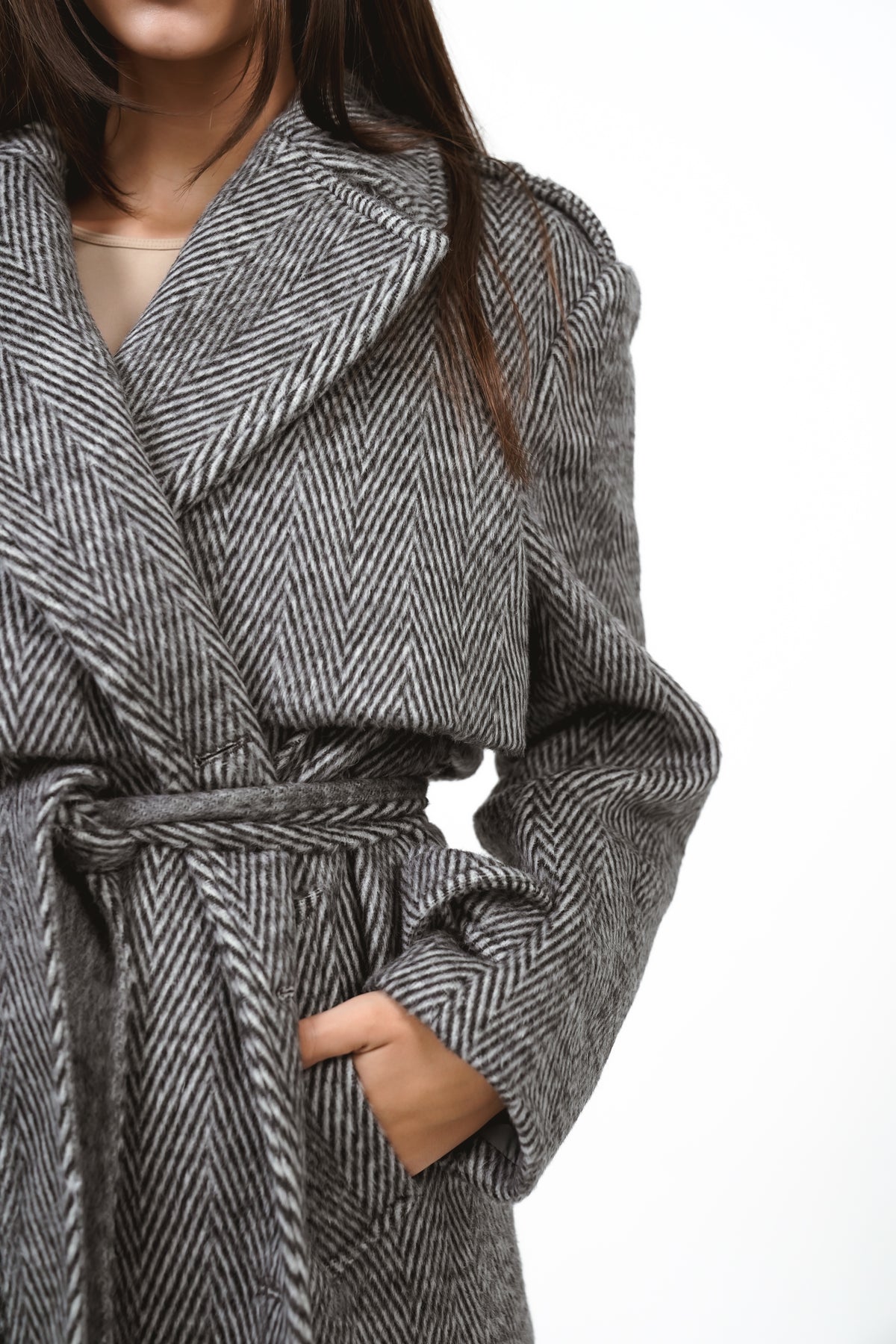 Vlneny kabat ze 100% vlny Finefurs wool coat belted